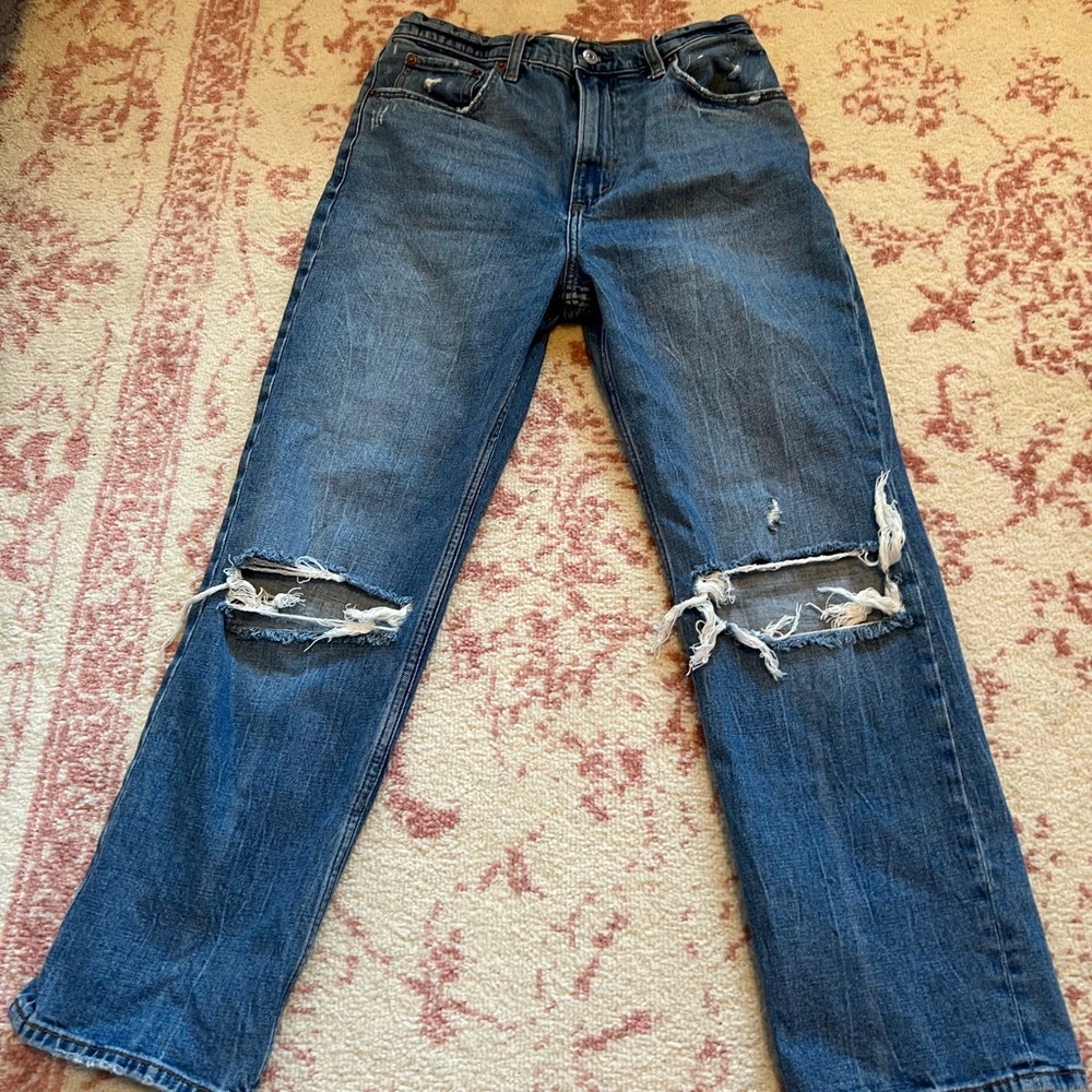 Abercrombie Ankle Straight Ultra High Rise Jeans - size 28/6